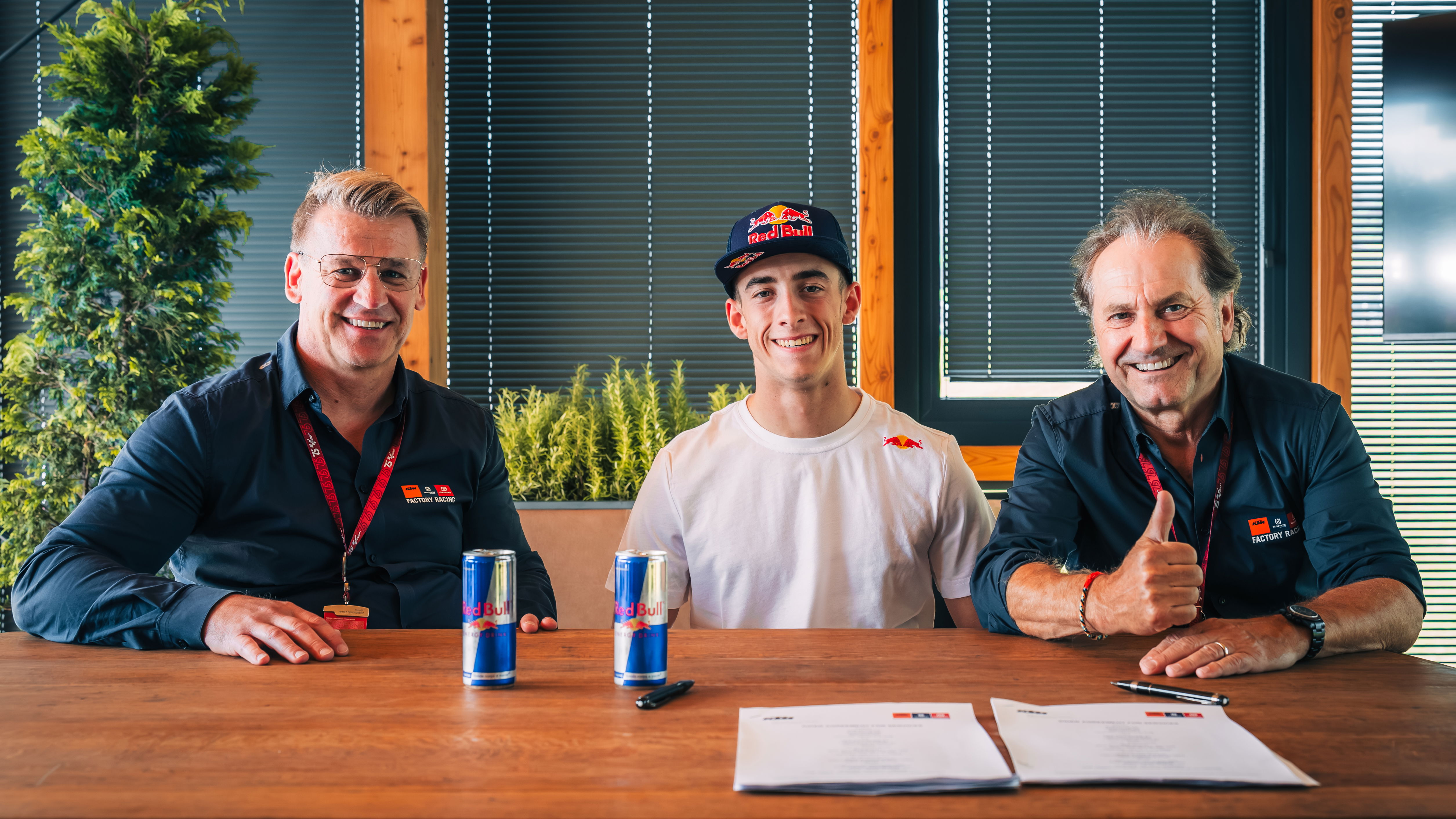 Pedro Acosta resigns for KTM